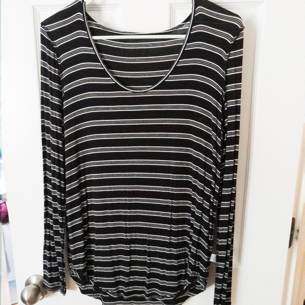 Loft Light Weight Long Sleeve Tee